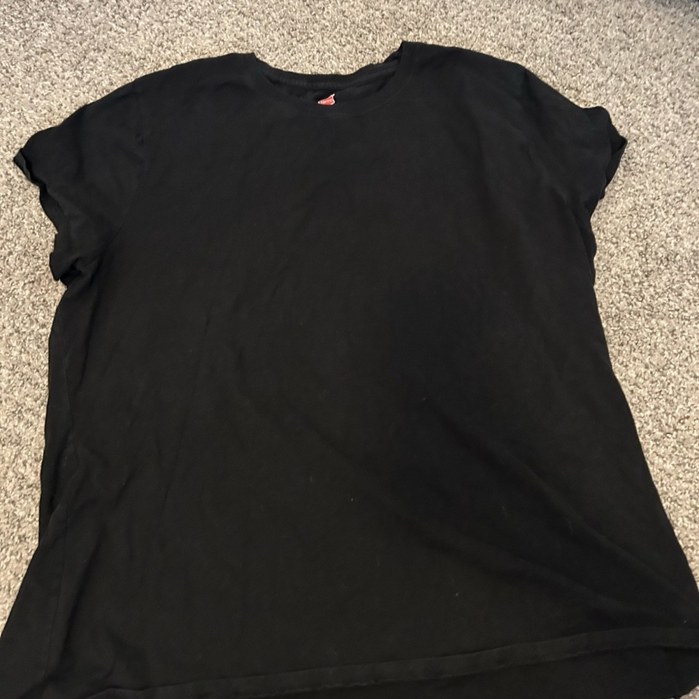 women’s basic tees bundle - Picture 2 of 5